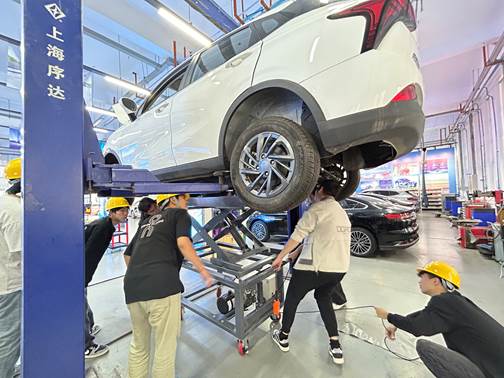 ef1d698fb98844064441181dd181c903