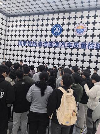 66af0a814f3a81543e0d1776a4091461